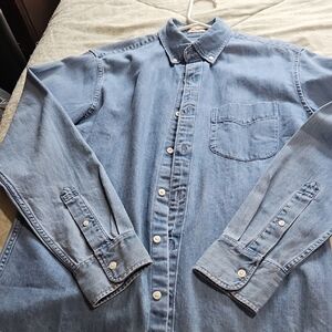 WOMEN's Blue Denim Shirt